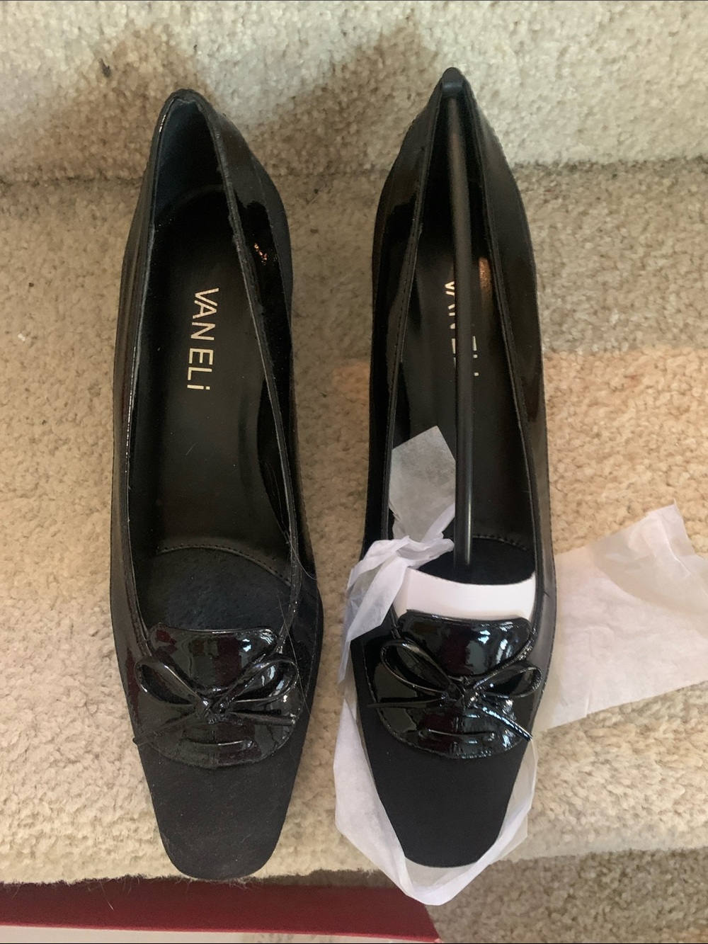 Vaneli Black Patent & Suede Bow Pointed-Toe Pumps Size 4.5 New